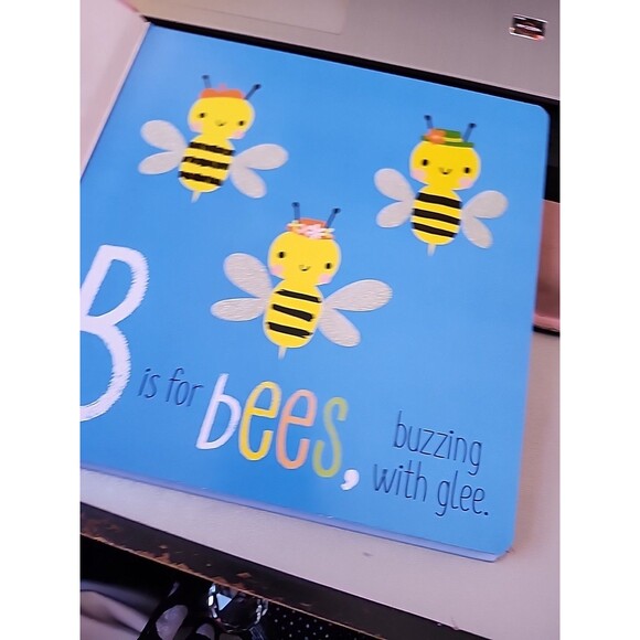 U Is for Unicorn Board Books Make Believe Ideas Ltd A Touch Feel Alphabet Book - Picture 4 of 7